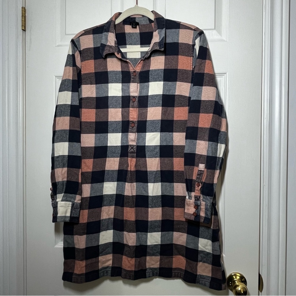 Patagonia Organic Cotton Plaid Fjord Dress- Navy and Peach Size Medium